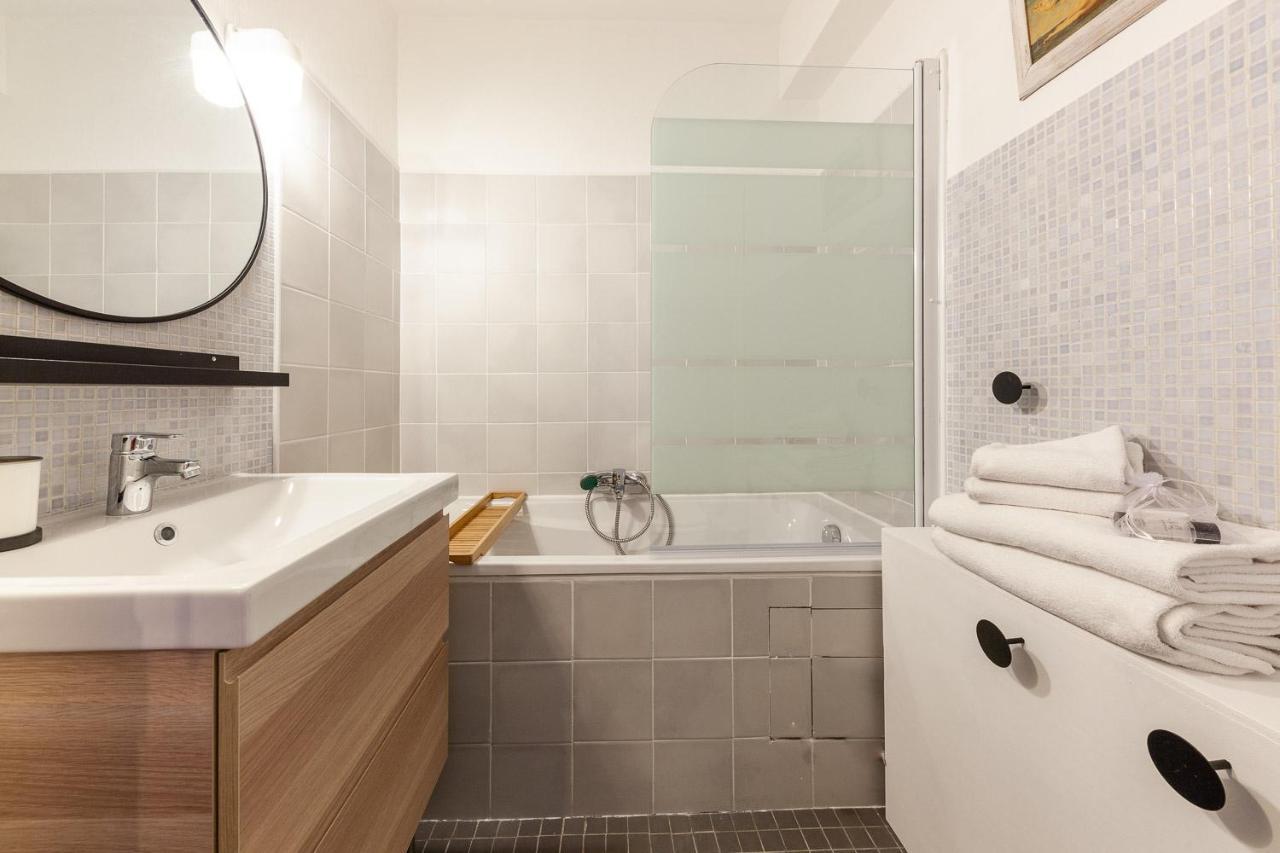 Sacha Apartment Marseille Bagian luar foto